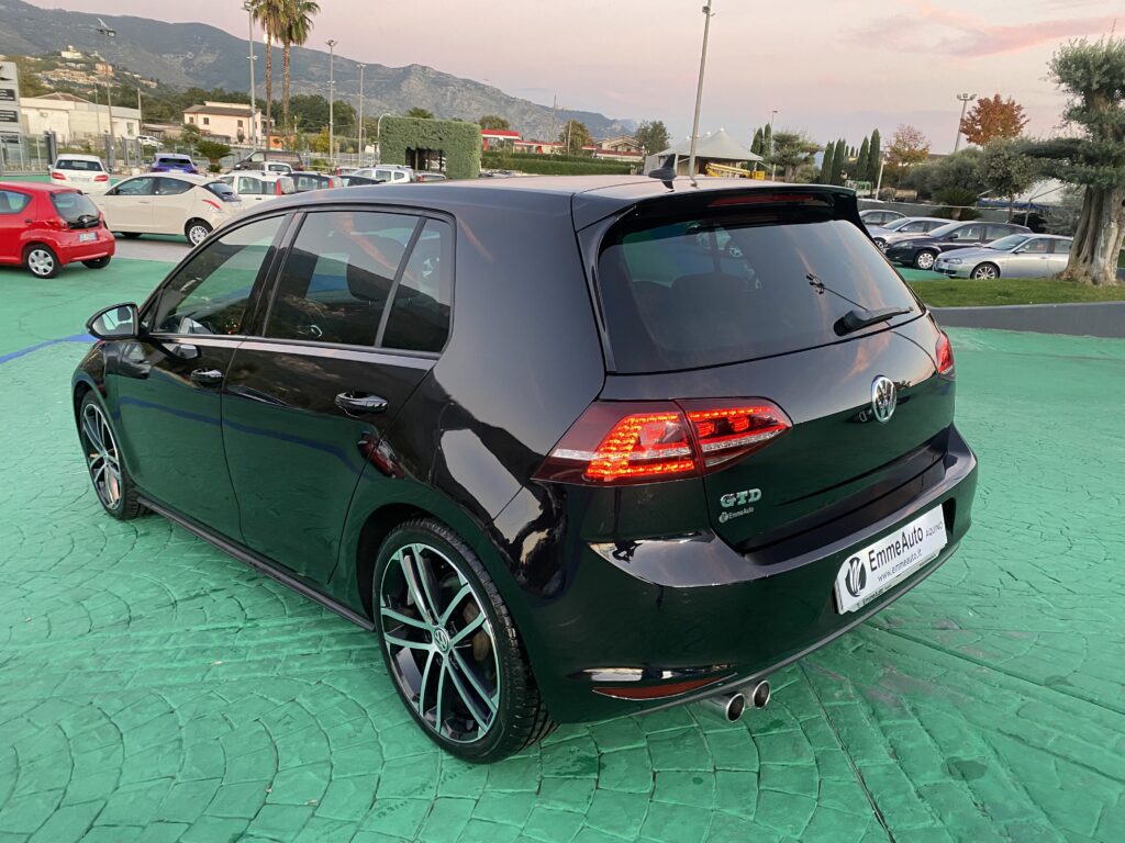 VOLKSWAGEN GOLF GTD