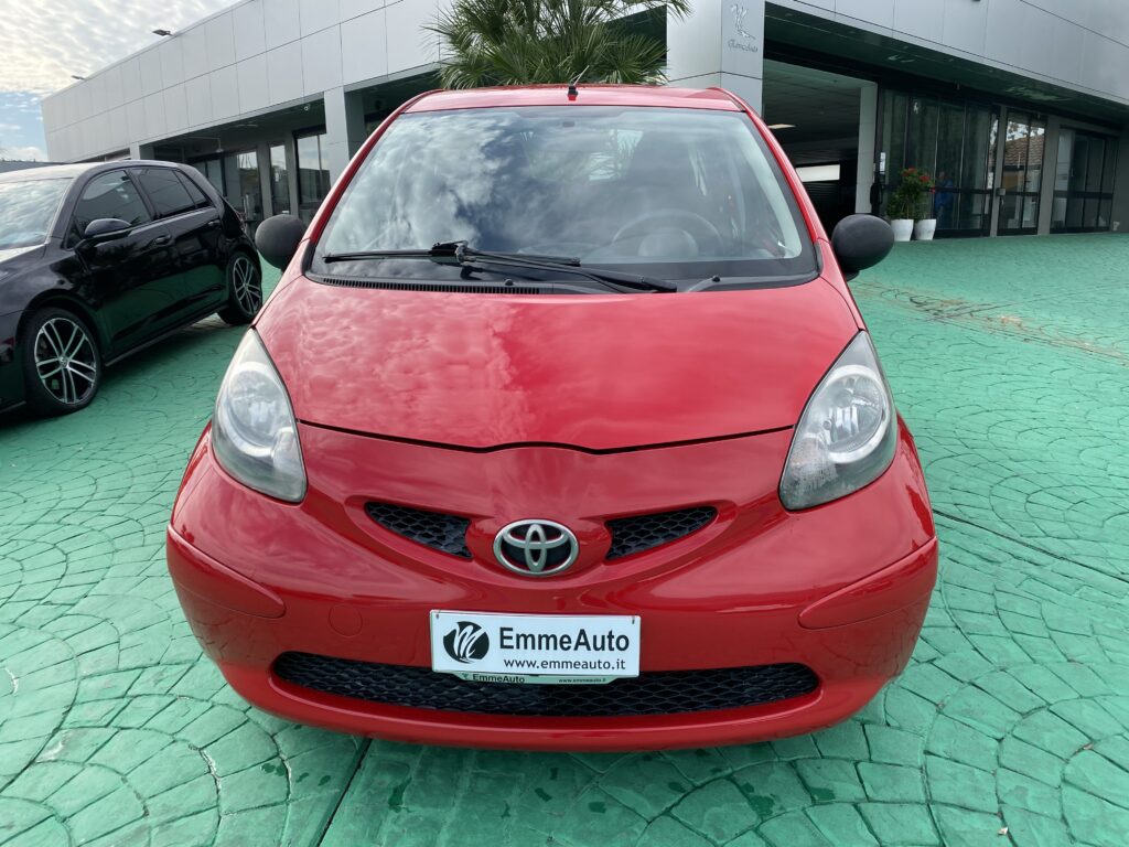 TOYOTA AIGO 1.0 5P   "NEOPATENTATI"