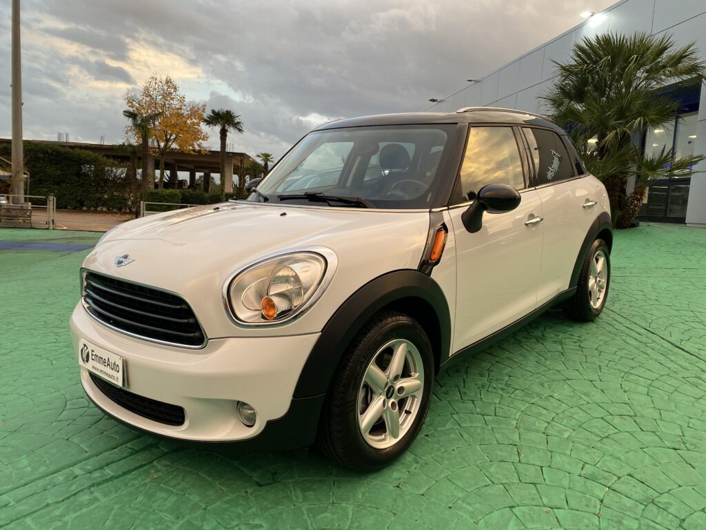 MINI COUNTRYMAN 2.0 COOPER D AUTO