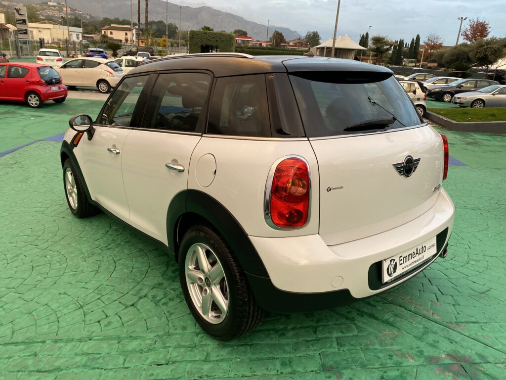 MINI COUNTRYMAN 2.0 COOPER D AUTO