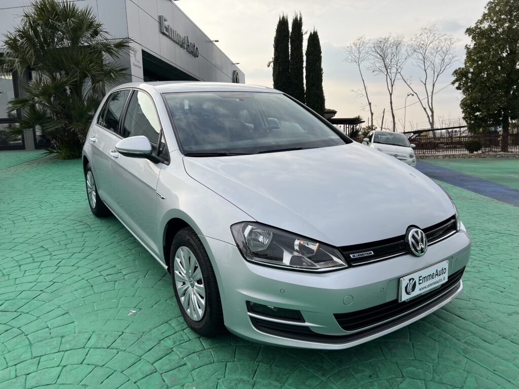 VOLKSWAGEN GOLF 7 1.4 TGI TRENDLINE METANO Bluemotion