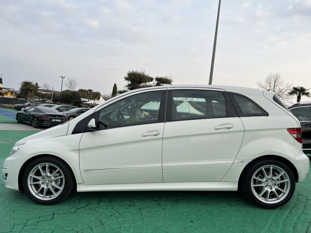 MERCEDES CLASSE B 180 SPORT