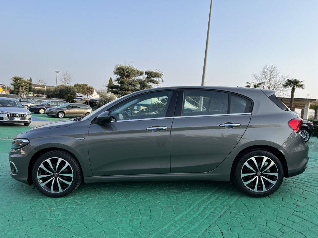 FIAT TIPO 1.6 MJ LOUNGE