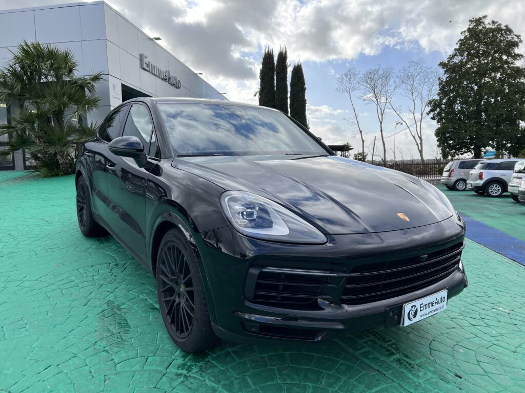 PORSCHE CAYENNE COUPE' HYBRID