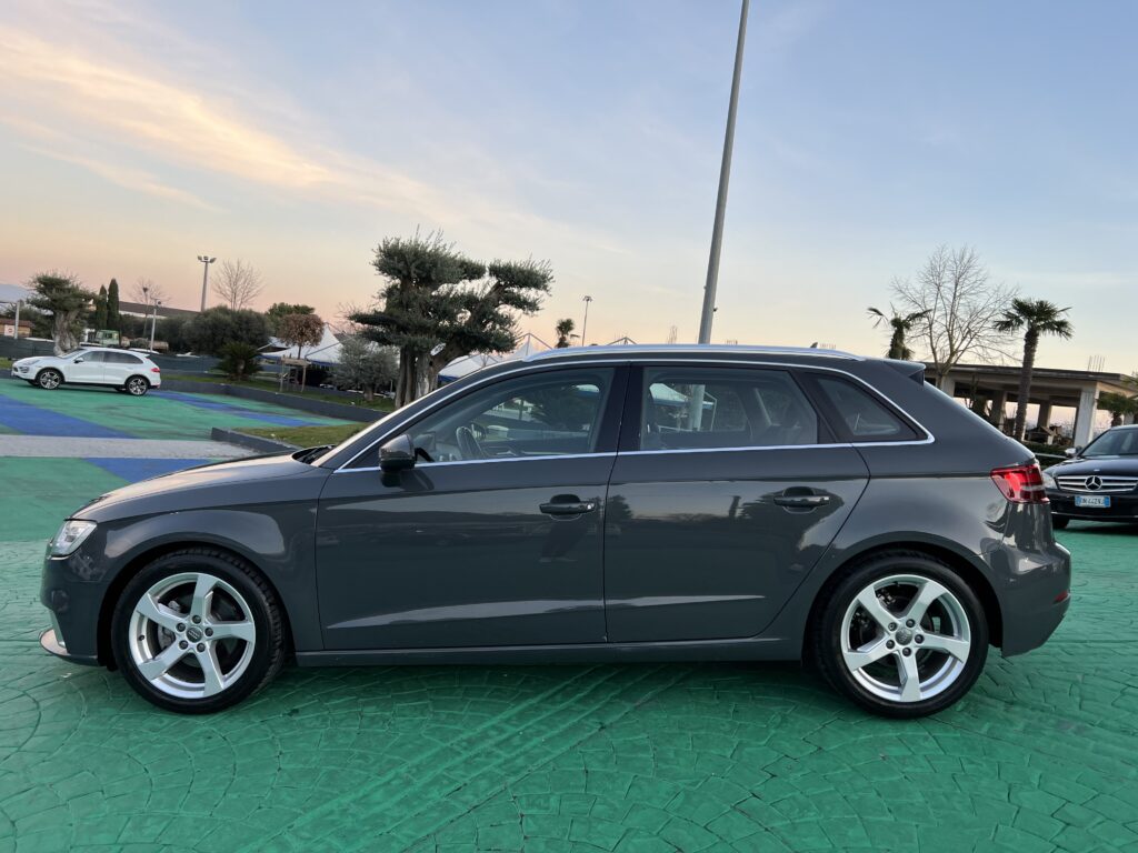 AUDI A3 1.6 TDI SPORTBACK S-TRONIC