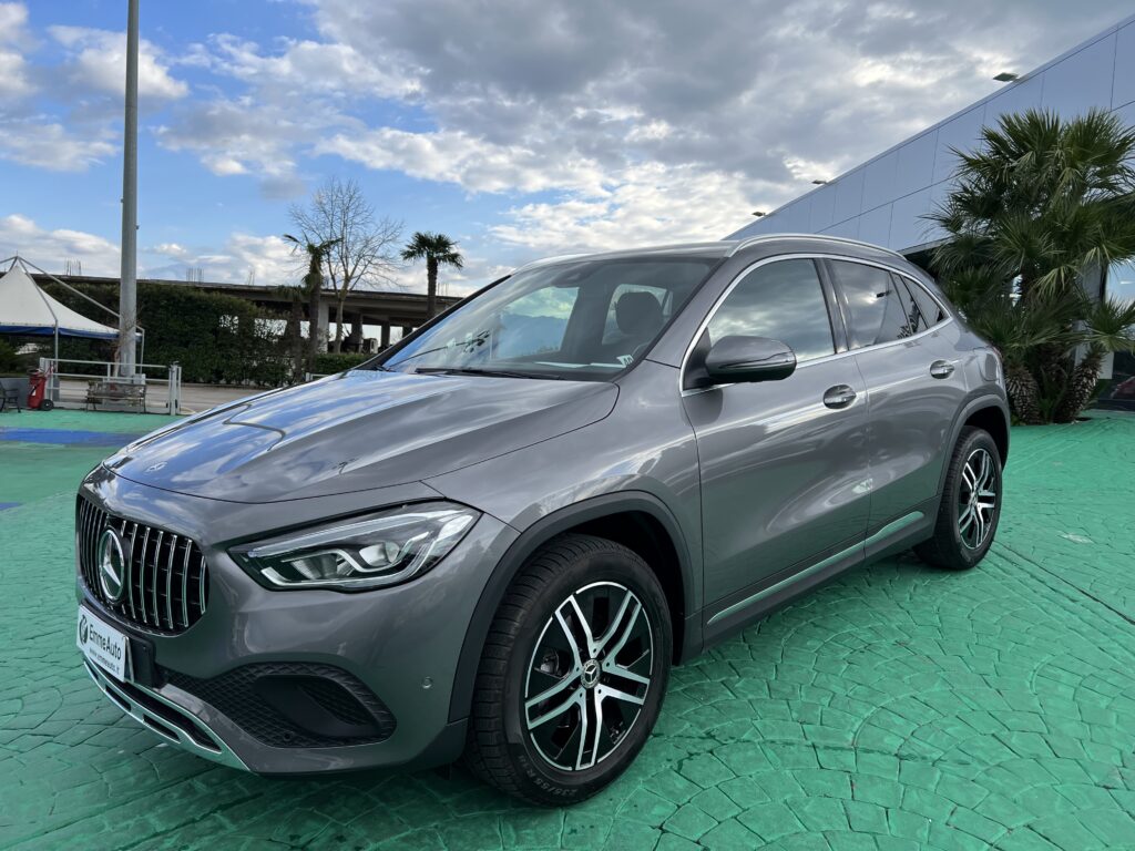 MERCEDES GLA 200 D SPORT