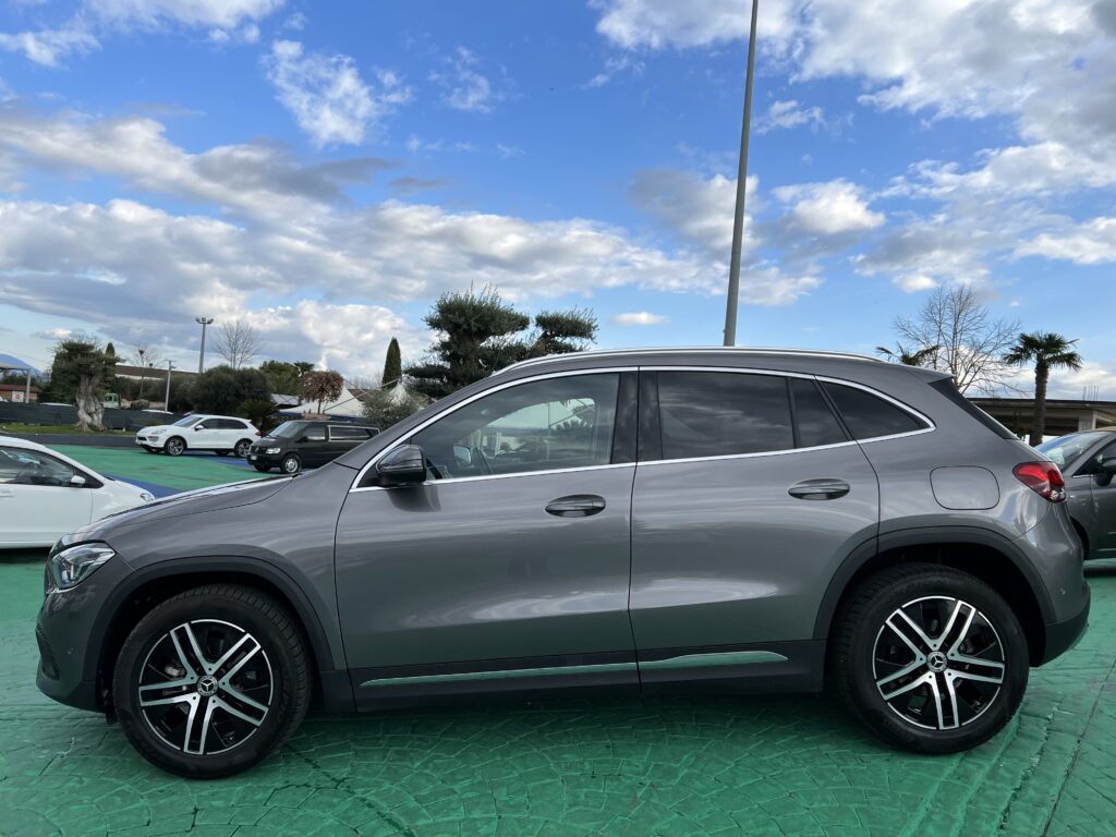 MERCEDES GLA 200 D SPORT
