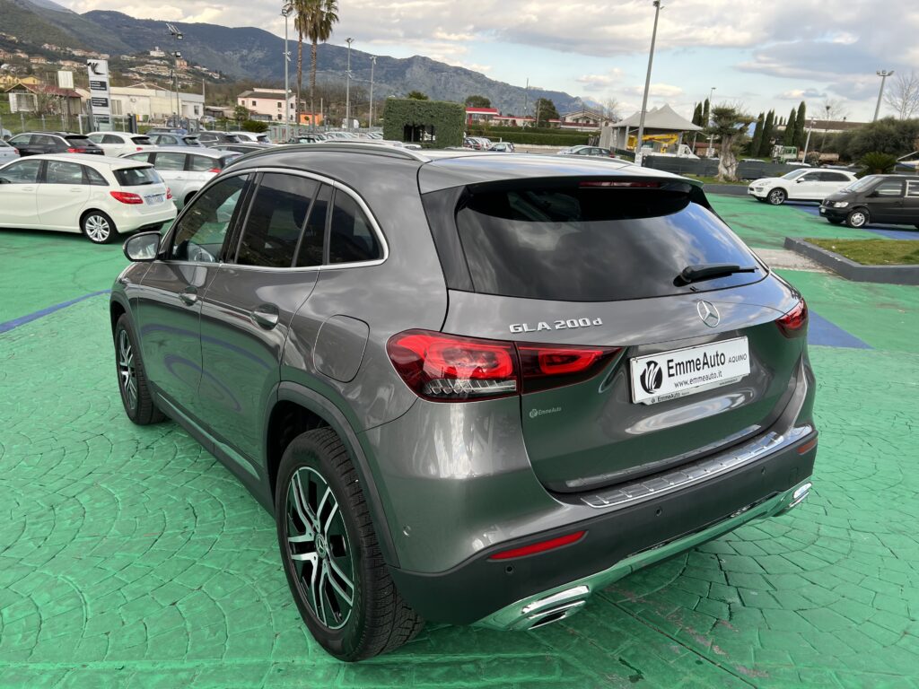 MERCEDES GLA 200 D SPORT