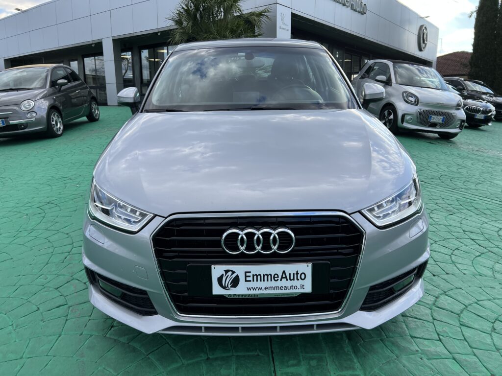 AUDI A1 SPORTBACK S-LINE NEOPATENTATI