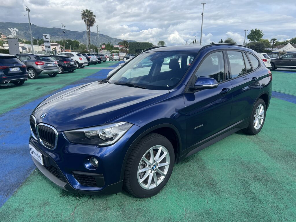 BMW X1 X-DRIVE 18D BUSINESS Advantage