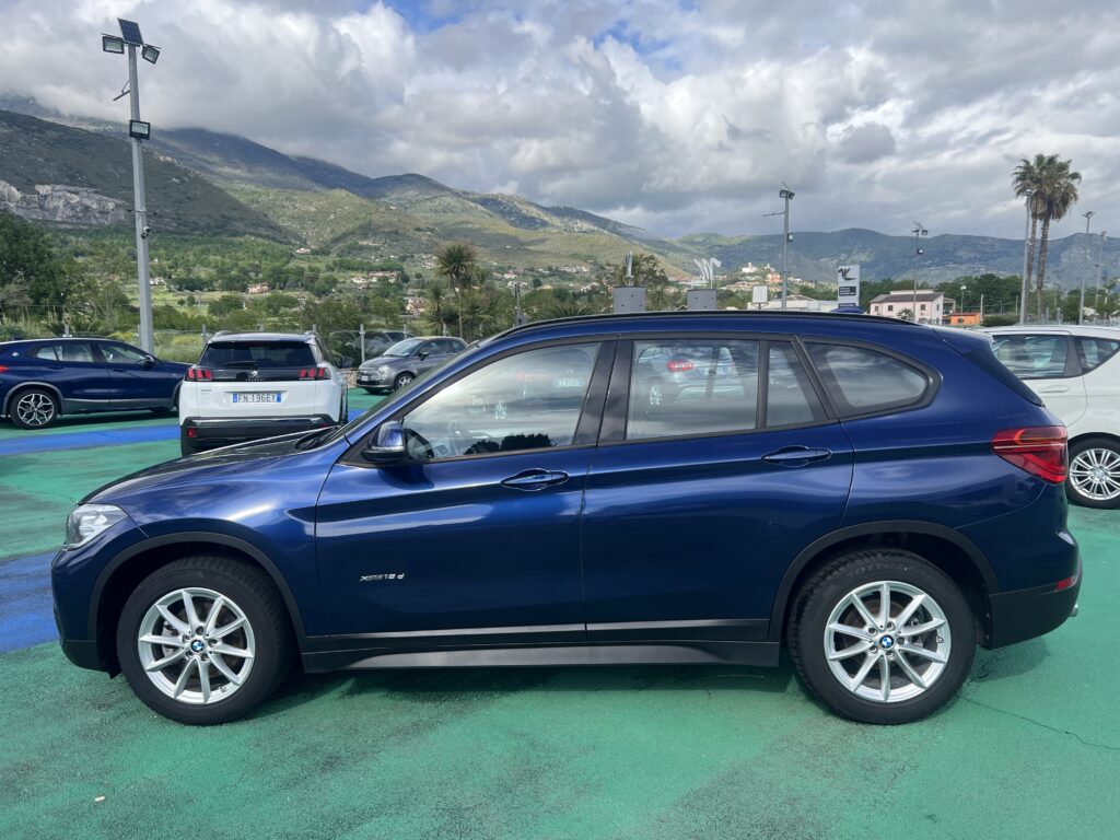 BMW X1 X-DRIVE 18D BUSINESS Advantage