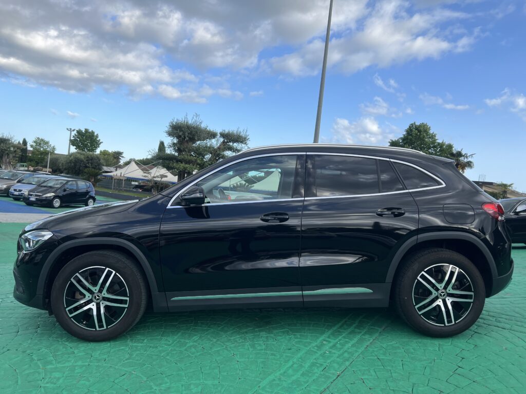 MERCEDES GLA 220D 4-MATIC SPORT PLUS
