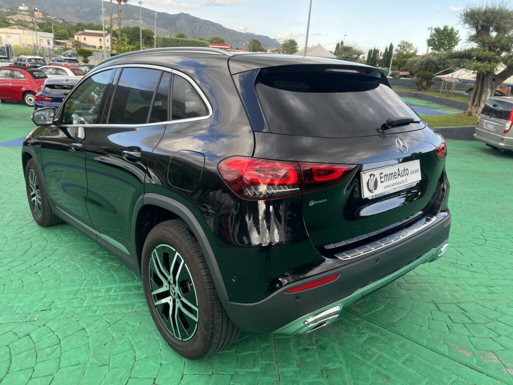 MERCEDES GLA 220D 4-MATIC SPORT PLUS