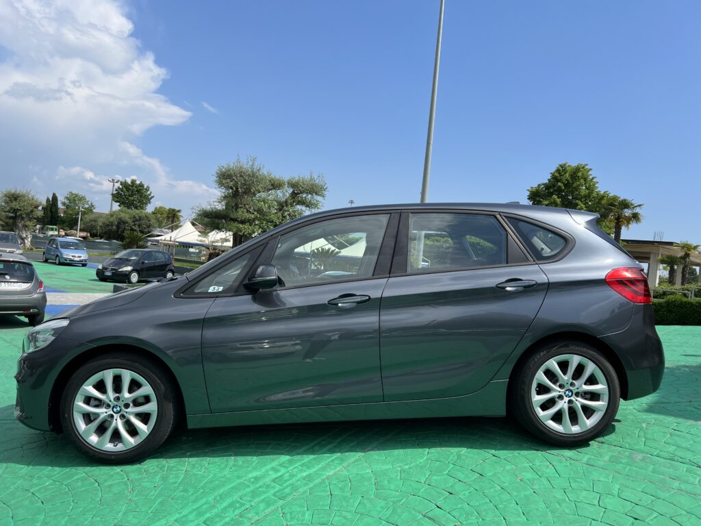 BMW 216 D ACTIVE TOURER