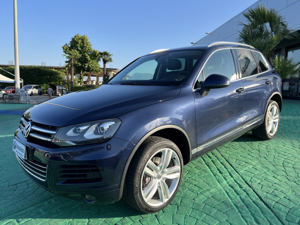 VOLKSWAGEN TOUAREG 3.0 V6 tdi Executive 204cv tiptronic BlueMotion