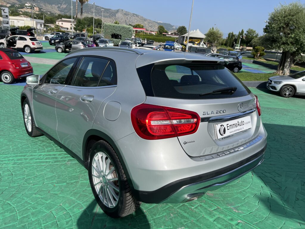 MERCEDES GLA 200 CDI PREMIUM