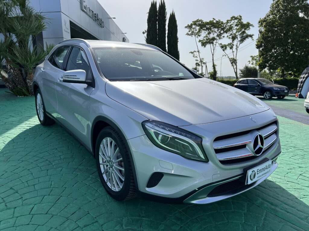 MERCEDES GLA 200 CDI PREMIUM