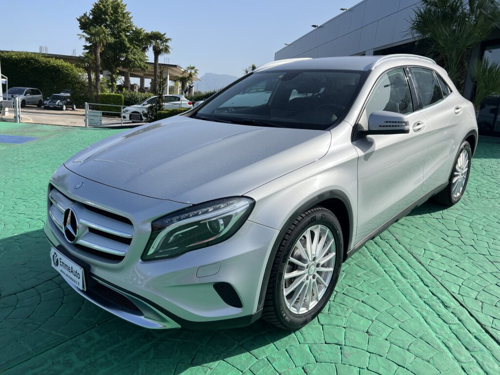 MERCEDES GLA 200 CDI PREMIUM