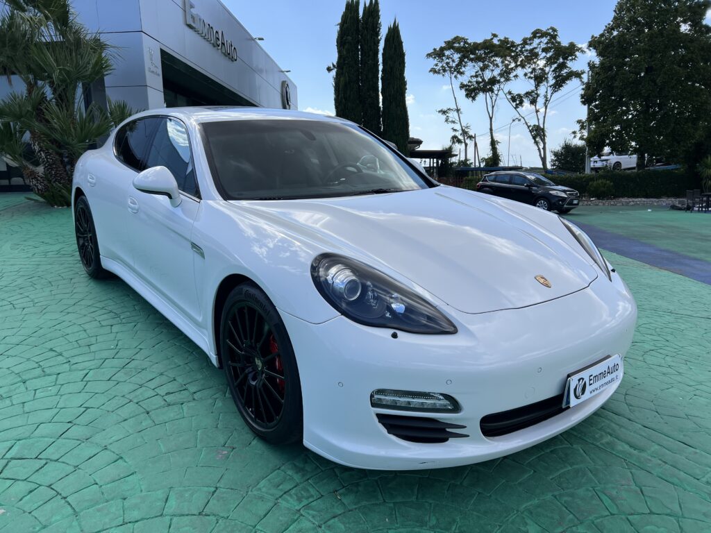 PORSCHE PANAMERA 3.0 DIESEL