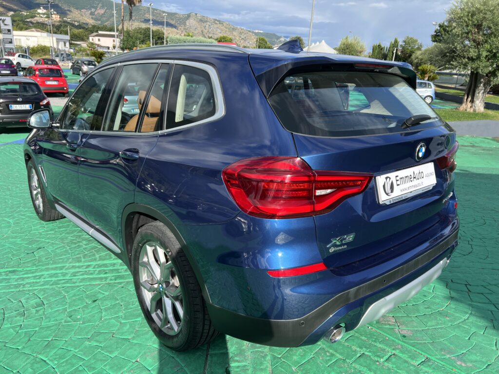 BMW X3 2.0 D X-Drive X-LINE