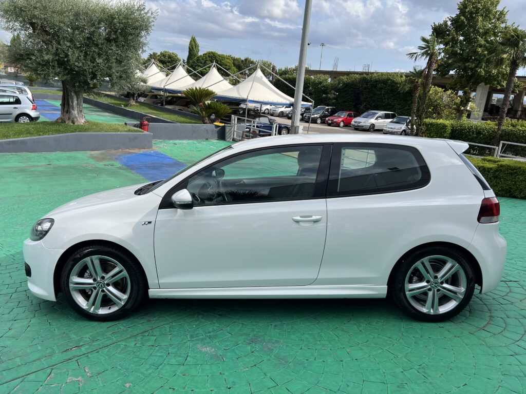 VOLKSWAGEN GOLF 2.0 TDO 140CV 3P. HIGHLINE R-LINE