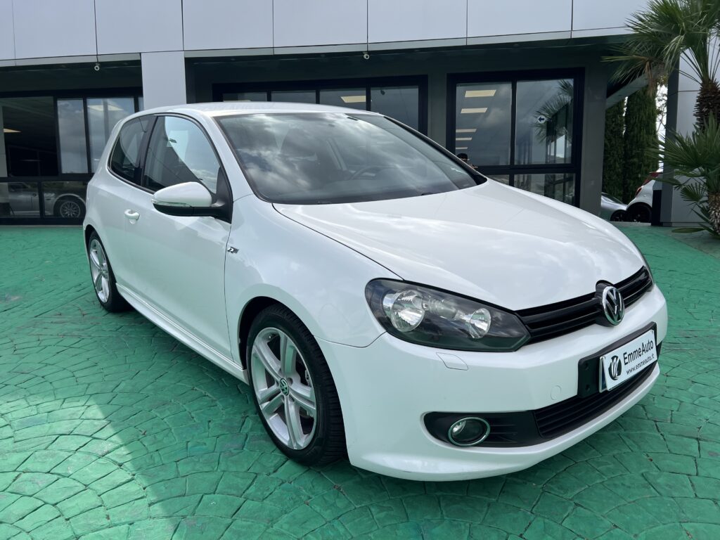 VOLKSWAGEN GOLF 2.0 TDO 140CV 3P. HIGHLINE R-LINE