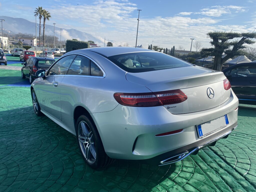 Mercedes-Benz E 220 Coupe d Premium Plus 4matic auto