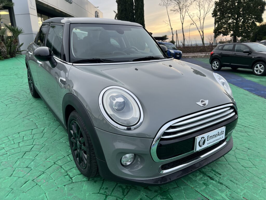 MINI Cooper D 1.5 Jhon Cooper WORKS 5p